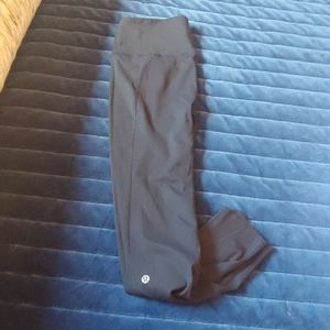 Raw hem, very soft Lululemon legging